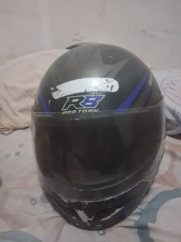 vendo capacete de moto usado em bom estado