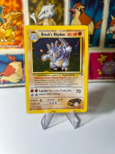 Brock's Rhydon (2/132) - Carta Pokémon Rara Holográfica Antiga