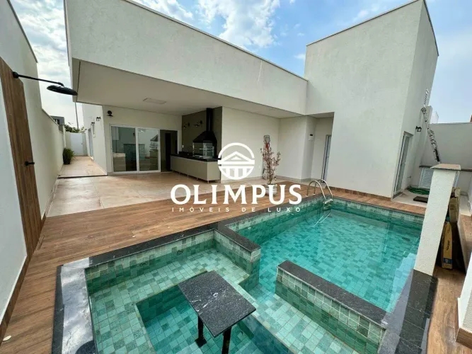 Casa no Condomínio Varanda Sul no bairro Gávea Sul em Uberlândia