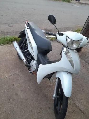 Honda biz 2017/semi nova