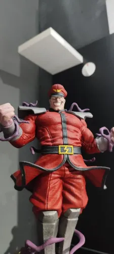 M Bison - street fighter - action figure