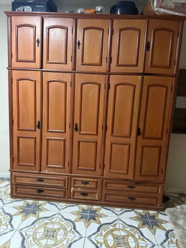 Guarda roupa madeira maciça 5 portas casal