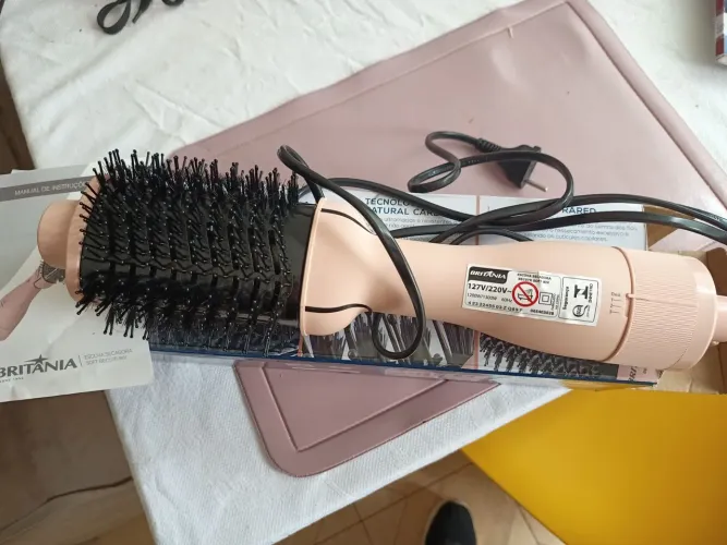 Escova secadora 1300w Britânia