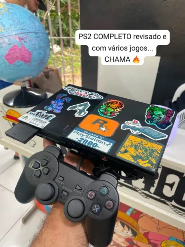 PS2 COM DOIS CONTROLES E VARIOS JOGOS, TODO ORIGINAL.