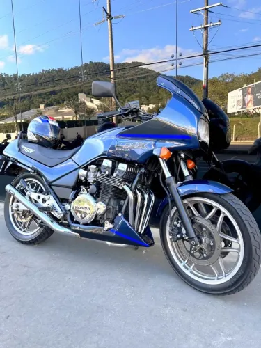 Honda CBX 750Four - Sete Galo