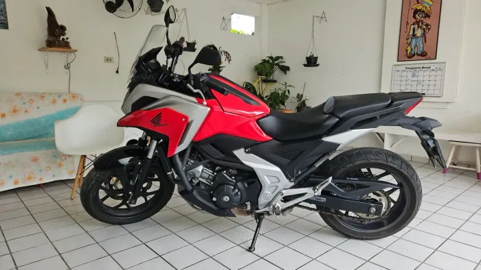 Honda NC750X 2023