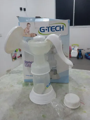 Bomba tira leite materno.