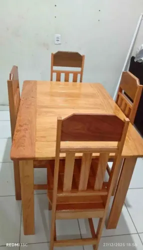 VENDO MESA DE MADEIRA COM 4 6 8 10 12 CADEIRAS