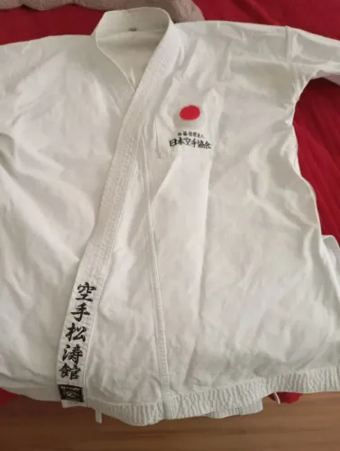 Matsu karatê gi médium canvas