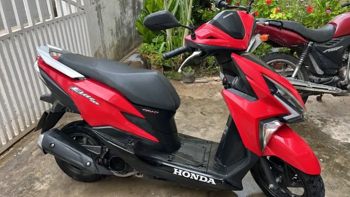 Moto Elite