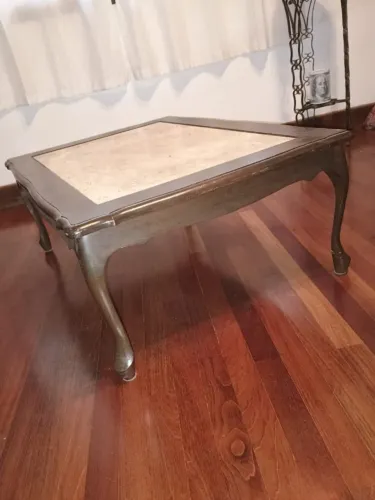 Mesa de Centro Imbuia e marmore