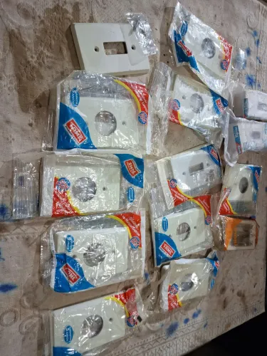 lote com 14 espelhos para tomadas 