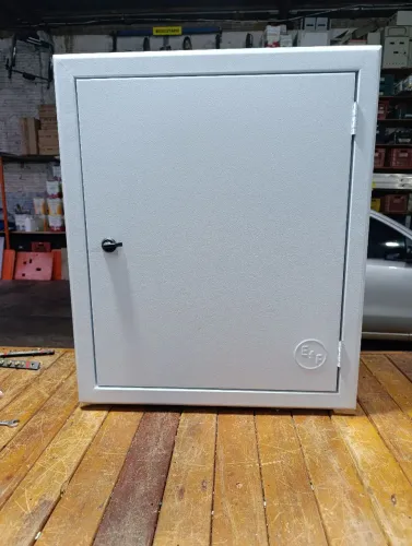 Quadro de Distribuição 38 circuitos 100 Amperes