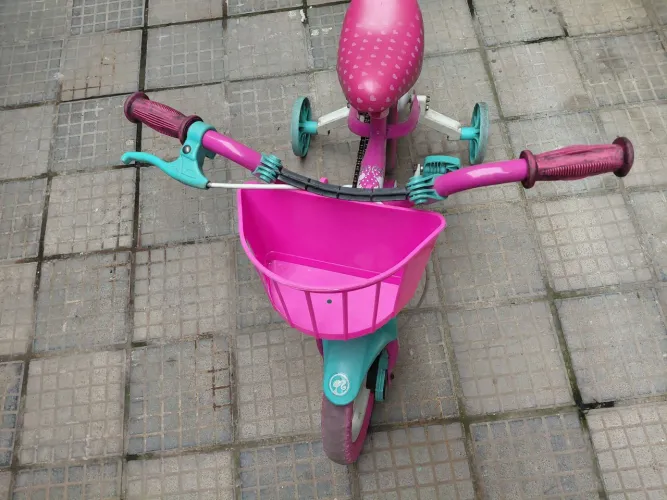 Bicicleta infantil da Barbie