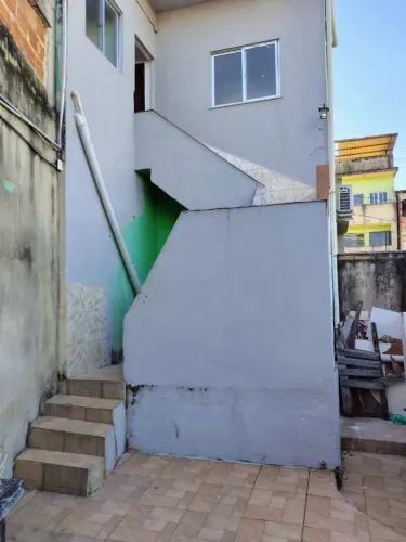 Alugo 2 casas em Saracuruna