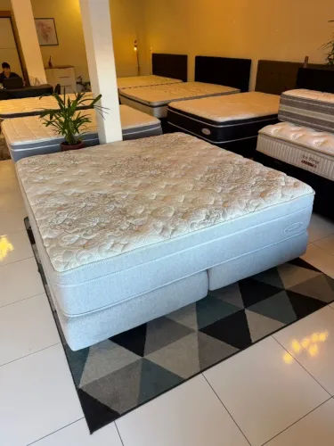 Cama SUPER KING MAXFLEX PARIS SEMINOVA - Entrego!