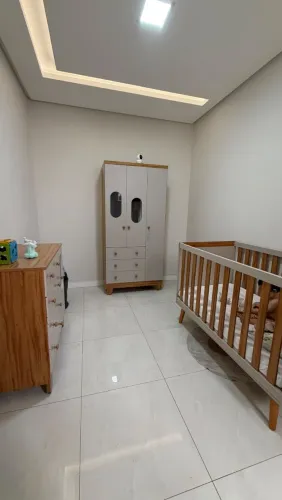 Lindo quarto de Bebê com só dois meses de uso,motivo da venda mudança de Estado.