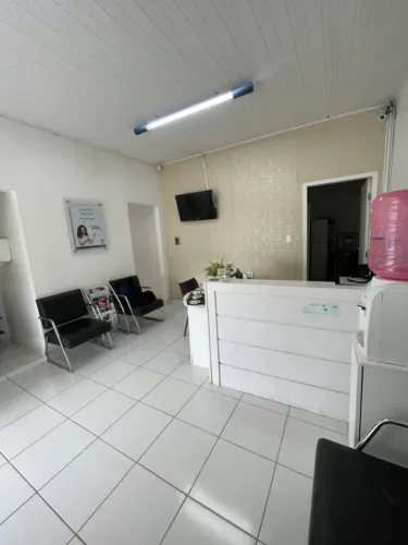 VENDE-SE CLÍNICA ODONTOLÓGICA COMPLETA - CURITIBA/PR