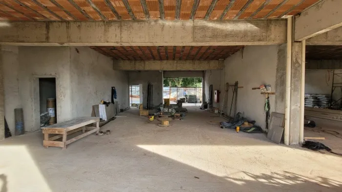 Salão/Loja comercial com 150m² - Vila do Golf