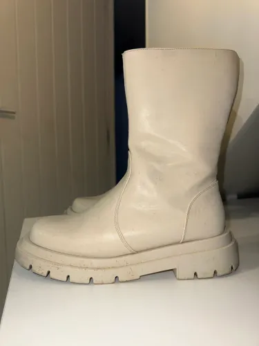Bota Coturno Tratorado Branco