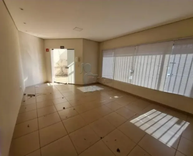 Casa comercial de 488m² com salão amplo para locação - Nova Ribeirânia