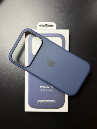 Capa Apple Silicone iPhone 17 Pro