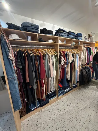 Móveis loja roupa