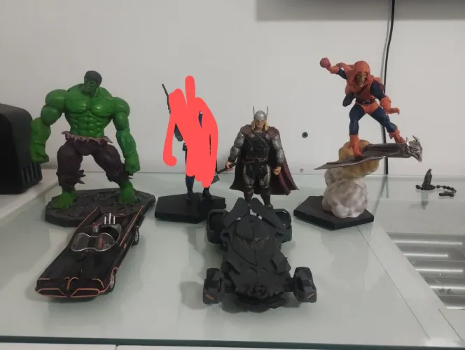Action figures 