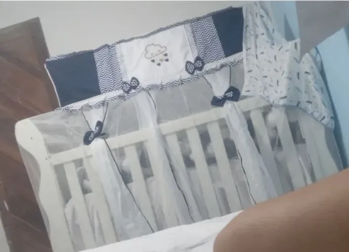 Berço que vira cama com colchão