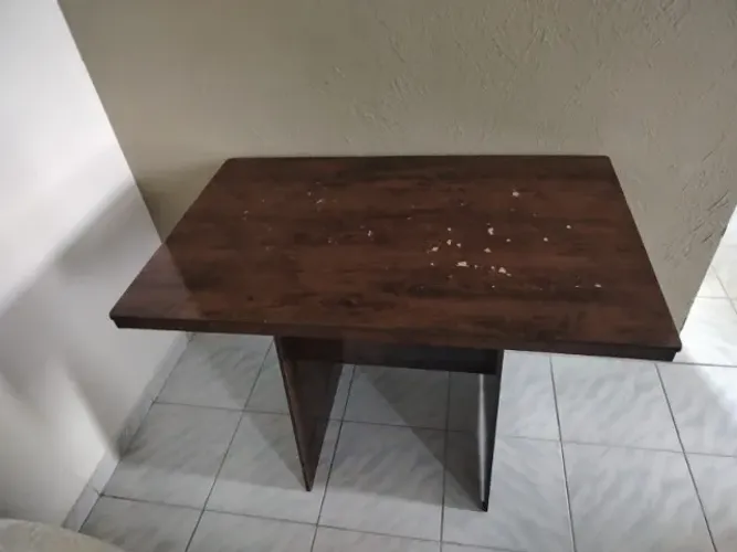 Conjunto Mesa de Jantar com 4 Cadeiras 