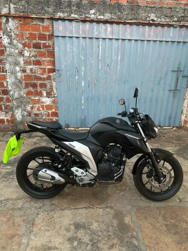 FZ25 Fazer 250 YAMAHA Extra!