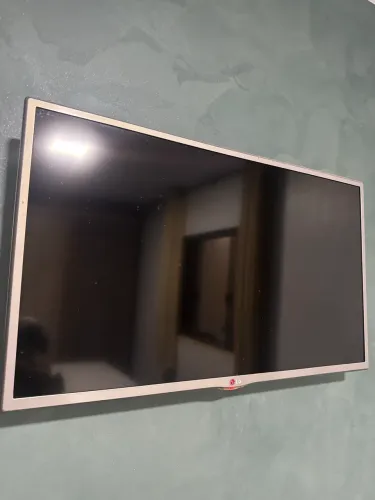 Vendo tv LG 32 polegadas smart 