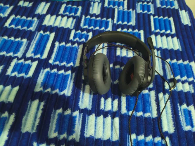 JBL Quantum 100 - Headset Gamer Original