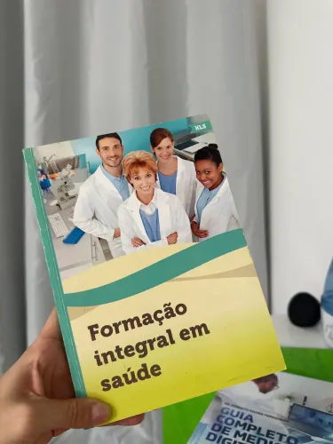 Livro formação integral em saúde