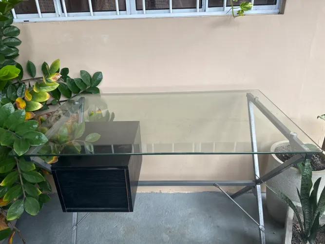 Mesa de Escritório em Vidro Temperado