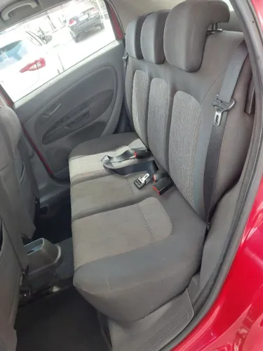 Fiat Punto Essence 1.6 Flex 16V 5P 2012