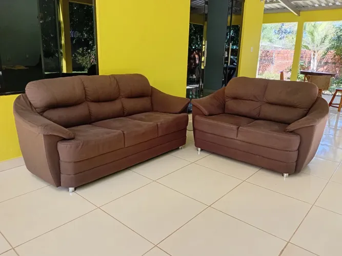 Sofá com 2 e 3 lugares