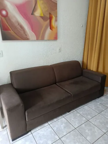 Sofá em Suede marrom 