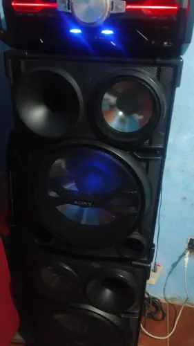 Vendo som da Sony potente