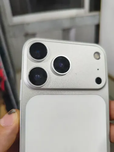 SABOR IPHONE 17 PRO IN XR