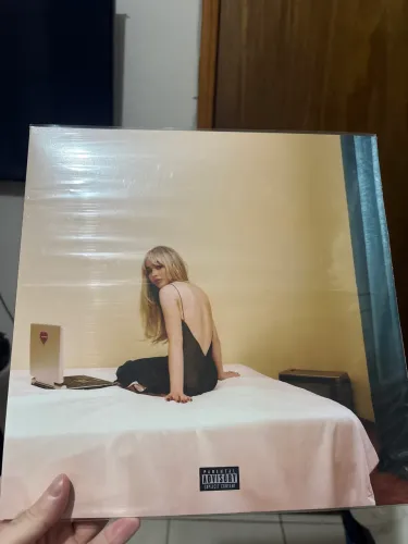 Vinil e-mails I can't send- Sabrina Carpenter 
