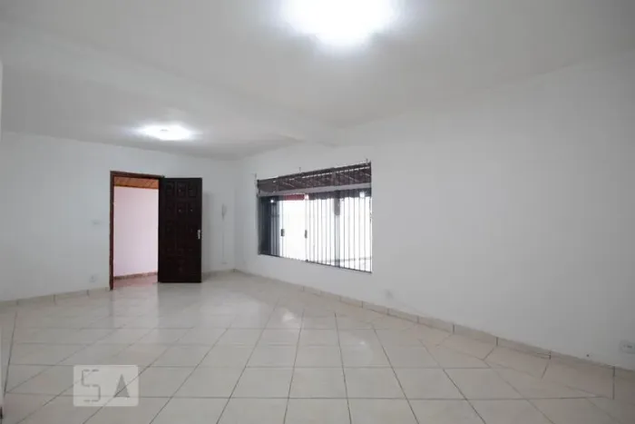 Casa à Venda - Vila Yara, 3 Quartos, 300 m2