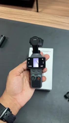 DJI Osmo Pocket 4