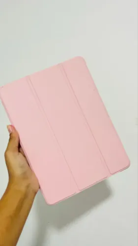 Vendo iPad 7ª geração - 32GB (Completo) em ótimo estado e funcionando perfeitamente. 