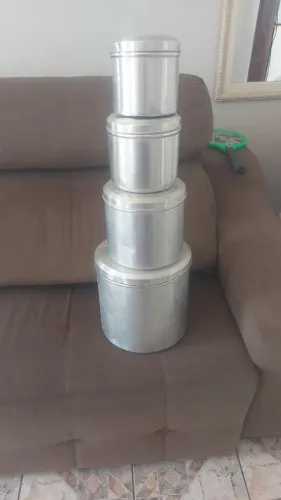 Jogo de latas