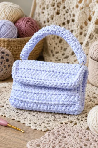 Bolsa em crochê - produto artesanal feito em fio de malha