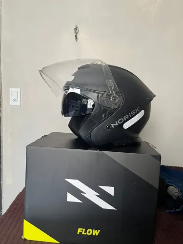 Capacete Norisk Flow preto