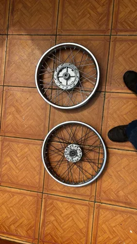 VENDO JOGO DE RODAS RAIADAS