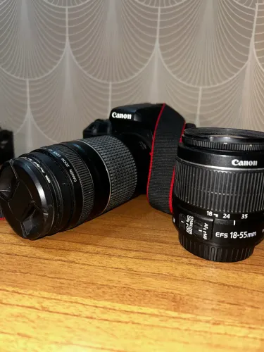 Câmera Canon profissional EOS 750D