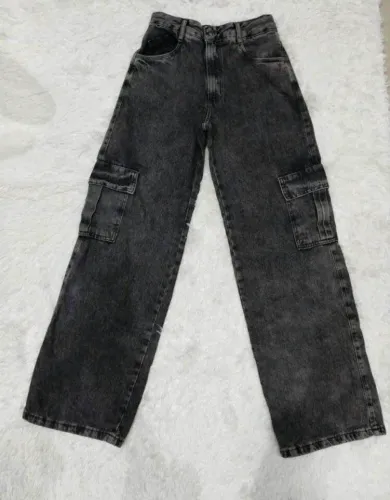 Calça jeans feminina cargo wide leg - Tamanho 34